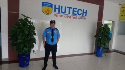 mot ngay lam viec cua anh bao ve gac cong truong