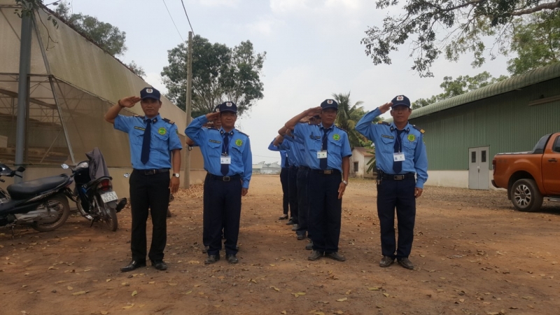 dich vu bao ve nha may o quan 2